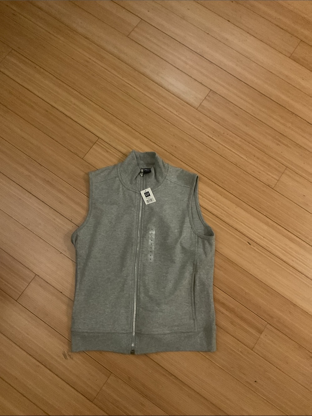 GAP Women’s  Light Gray Sleeveless Zip-Up Vest